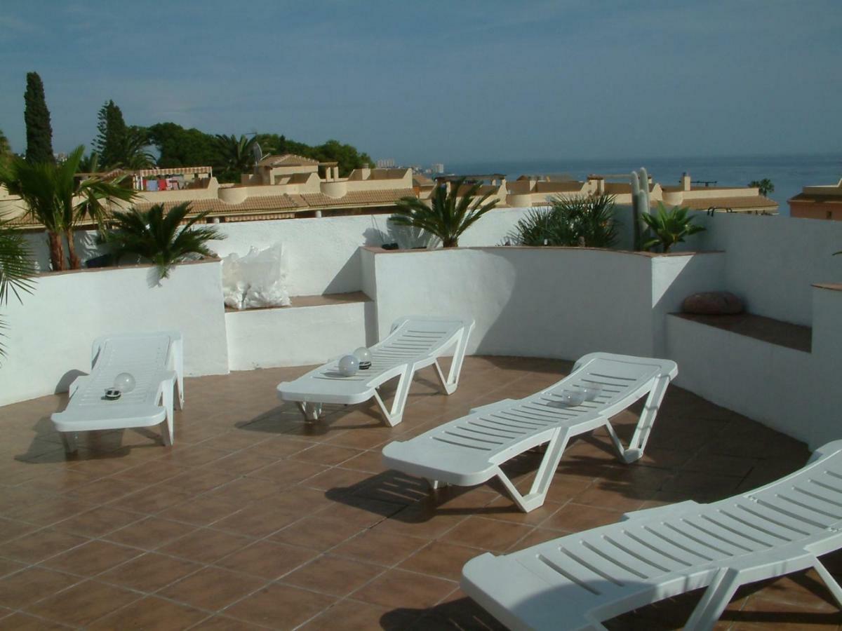 Penthouse With Private Roof Terrace And Jacuzzi Apartment Fuengirola Bagian luar foto